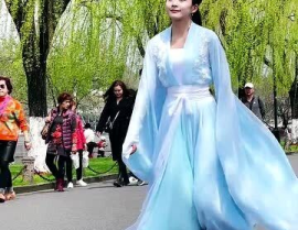 小姐姐古装回头,千年风华尽收眼底